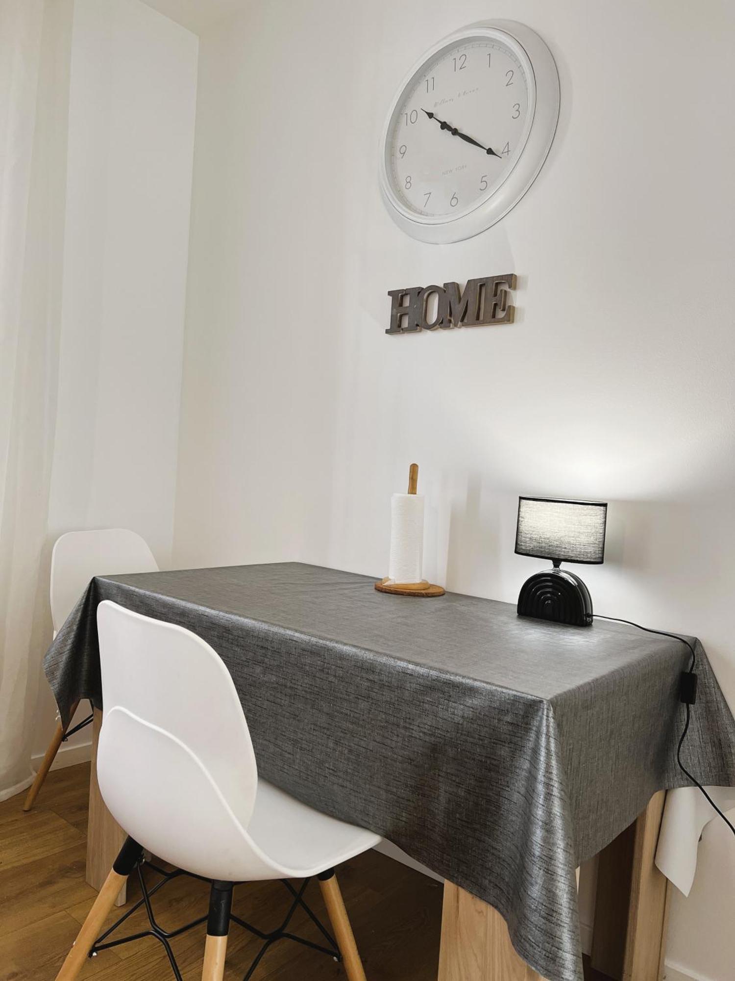 Rm-0 - Appartement F2 Au Rdc A Mulhouse Pour 1-2 Pers Bagian luar foto